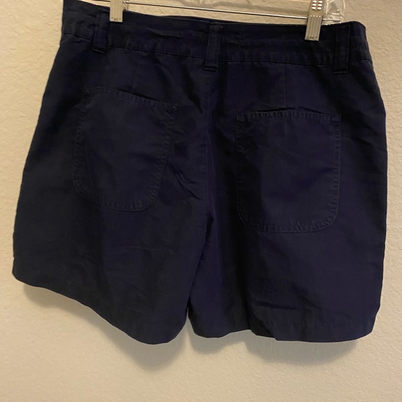 Gloria Vanderbilt Shorts size 8 - Picture 2 of 4